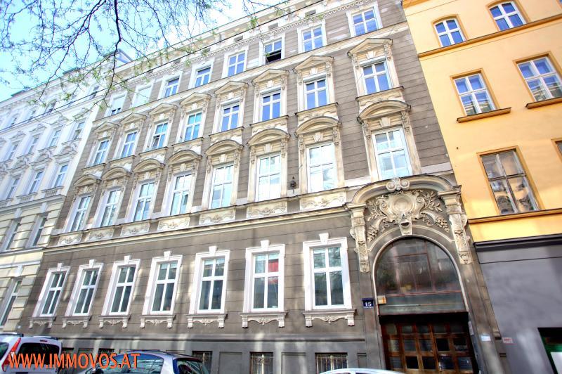 ++NEU++IN SEIN-74m2 STIL-ALTBAUWOHNUNG 2-ZIMMER MIT BALKONOPTION NÄHE BURGGASSE/KAISERSTRAßE, 1070 WIEN