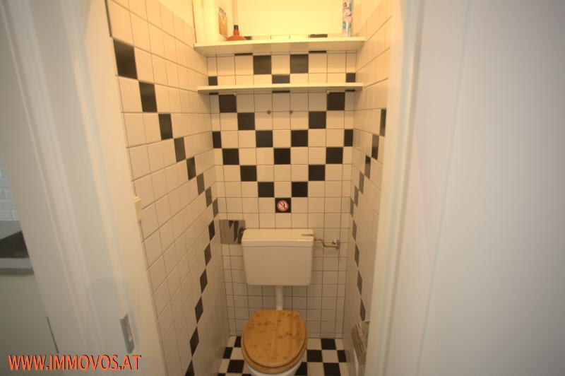 Toilettenraum.jpg