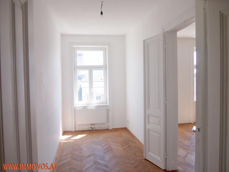 Sonnige, sch&#246;ne ECK-ALTBAUWOHNUNG im REINDORFER KIRCHENVIERTEL /  / 1150 Wien 15.,Rh-Fh / Bild 1