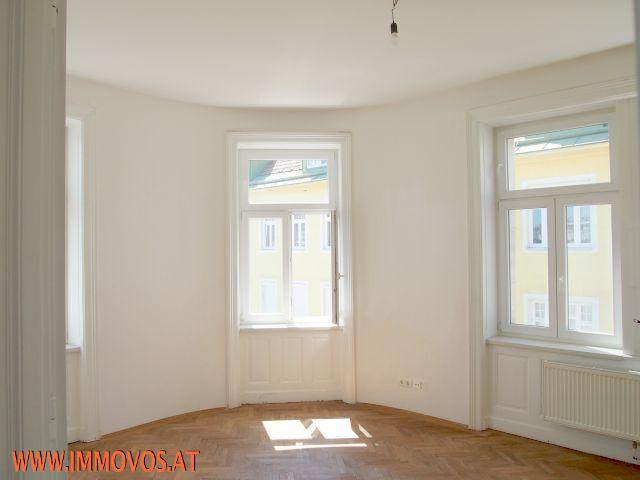 Sonnige, sch&#246;ne ECK-ALTBAUWOHNUNG im REINDORFER KIRCHENVIERTEL /  / 1150 Wien 15.,Rh-Fh / Bild 1