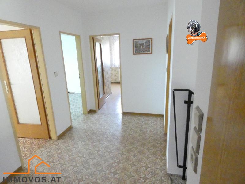 ****RAUMWUNDER FAMILIENHAUS IM IDYLLISCHEN DORF HORNSBURG/KREUTTAL:  /  / 2114 Grorubach / Bild 2