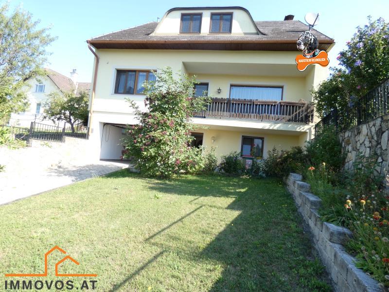 ****RAUMWUNDER FAMILIENHAUS IM IDYLLISCHEN DORF HORNSBURG/KREUTTAL:  /  / 2114 Grorubach / Bild 1