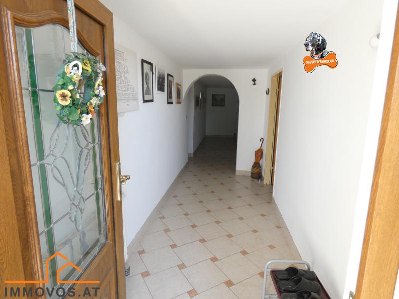 ****RAUMWUNDER FAMILIENHAUS IM IDYLLISCHEN DORF HORNSBURG/KREUTTAL:  /  / 2114 Grorubach / Bild 2