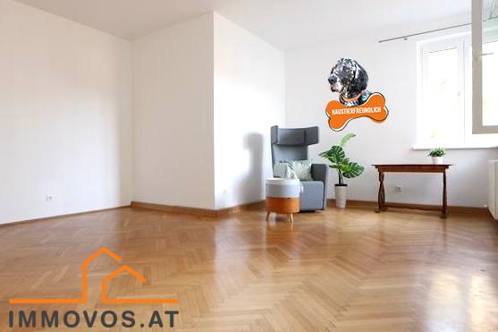 grosser Wonraum mit Erker