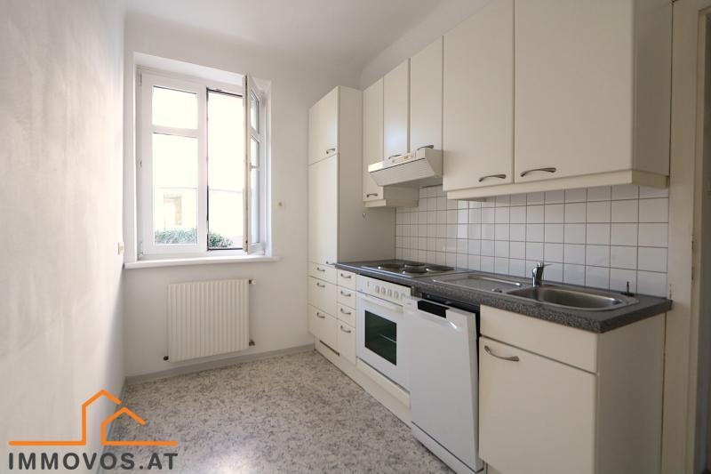 Küche mit Platzreserve für eine Ecklösung