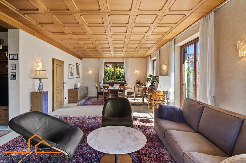 Gro&#223;z&#252;gige, elegante Villa mit viel Platz - Gr&#252;nruhelage Hinterbr&#252;hl /  / 2371 Hinterbrhl / Bild 1