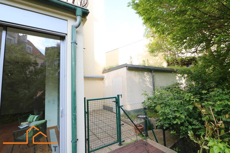 versperrter Durchgang zur Garage