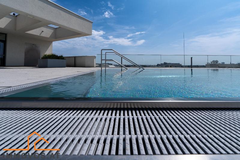 Pool1.jpg