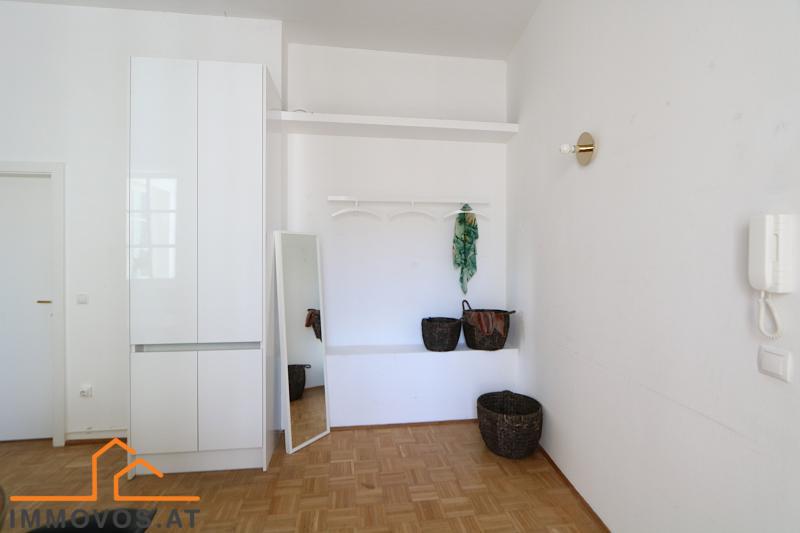 Möglichkeit für eine Garderobe