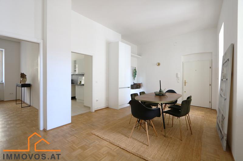 Entree mit Balkonzugang