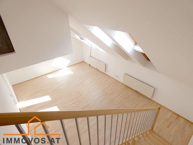 **DACHGESCHOSSMAISONETTE AUF GENERALSANIERTEM ALTHAUS. 2 BALKONE, SONNIG /  / 1050 Wien 5.,Margareten / Bild 0