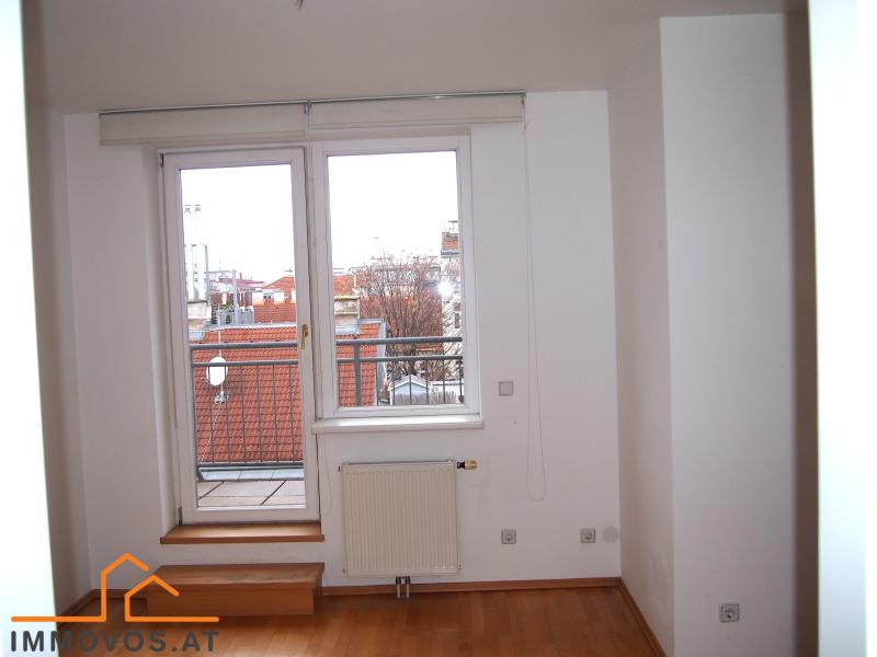 **DACHGESCHOSSMAISONETTE AUF GENERALSANIERTEM ALTHAUS. 2 BALKONE, SONNIG /  / 1050 Wien 5.,Margareten / Bild 4