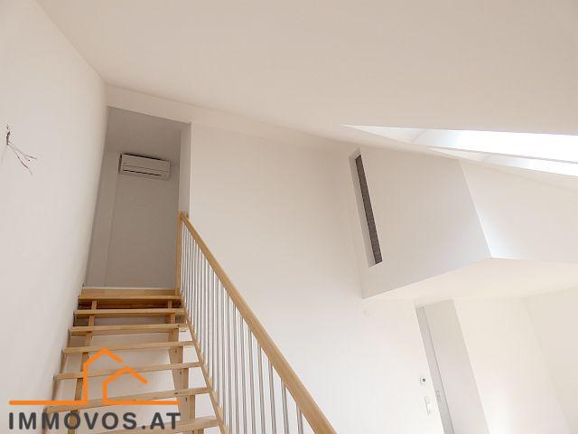 **DACHGESCHOSSMAISONETTE AUF GENERALSANIERTEM ALTHAUS. 2 BALKONE, SONNIG /  / 1050 Wien 5.,Margareten / Bild 4