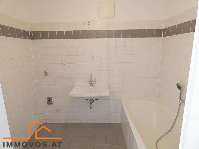 **DACHGESCHOSSMAISONETTE AUF GENERALSANIERTEM ALTHAUS. 2 BALKONE, SONNIG /  / 1050 Wien 5.,Margareten / Bild 6