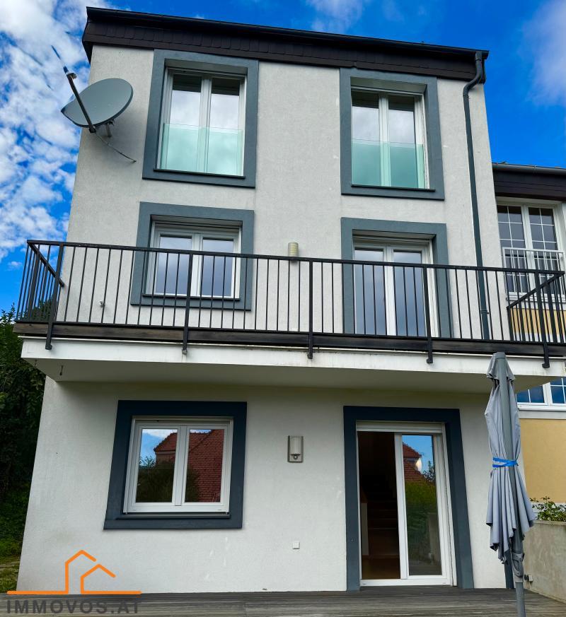 KLOSTERNEUBURG-ÖLBERG: DOPPELHAUSHÄLFTE MIT 6 ZIMMERN,GARTEN UND HERRLICHER AUSSICHT /  / 3400&nbsp;Klosterneuburg / Bild 0