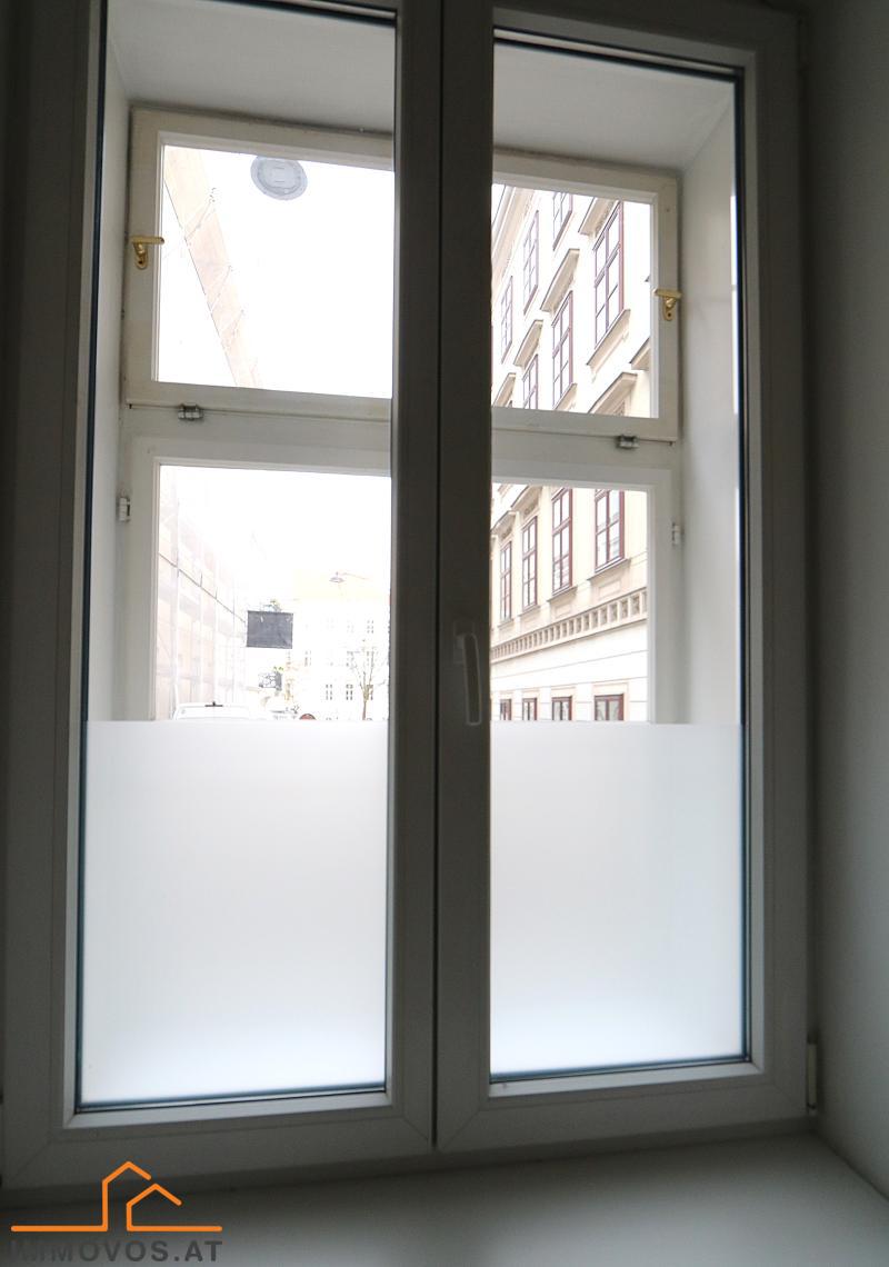 Fenster innen erneuert mit Sichtschutz