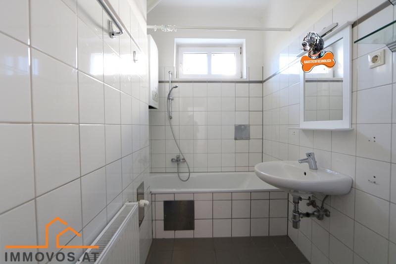 Bad mit Wanne