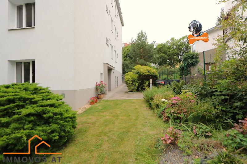 westseitiger Gartenbereich