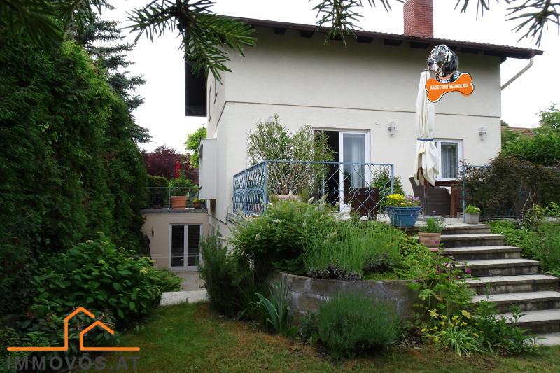 Haus von der Gartenseite