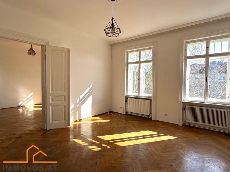 HELLE 3-ZIMMER-ALTBAUWOHNUNG MIT BALKON IN INNENHOFLAGE - NÄHE STADTZENTRUM KORBEUBURG / / 2100 Korneuburg / Bild 2