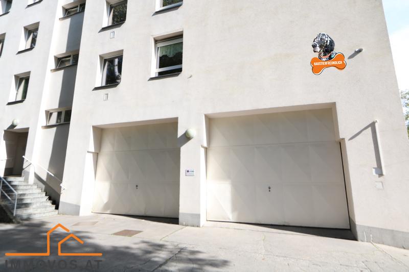 Garagen-Vorplatz 
