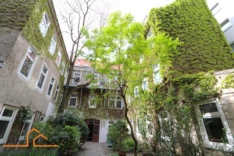 Eindrück aus dem begrünten Innenhof