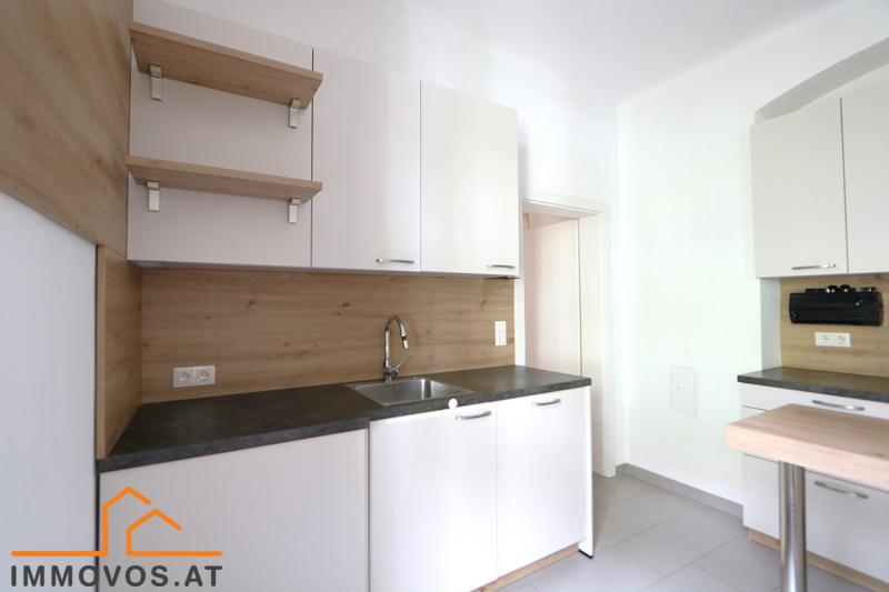 bestens ausgestattete Küche