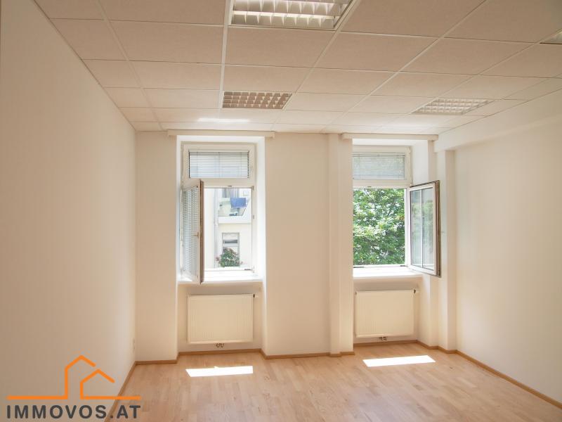 Bürozimmer 1.jpg