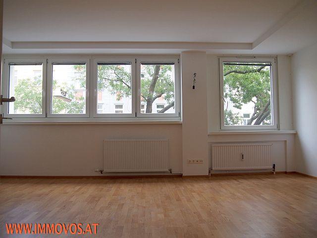 +++ IDEAL nächst U3 GELEGENE WOHNUNG  in thermisch saniertem WOHNHAUS NEUBEZUG!***