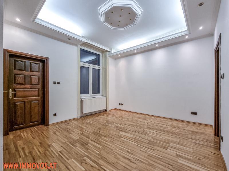 FÜR LIEBHABER DES KLASSISCHEN ALTBAUS - Sehr repräsentative 212 m2  in Gehdistanz zum 1. Bezirk - 2 Eingänge /  / 1060&nbsp;Wien 6.,Mariahilf / Bild 0