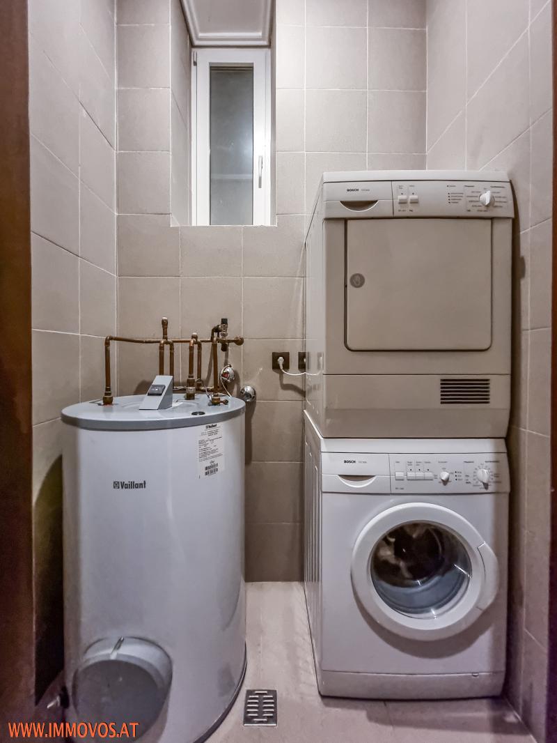 FÜR LIEBHABER DES KLASSISCHEN ALTBAUS - Sehr repräsentative 212 m2  in Gehdistanz zum 1. Bezirk - 2 Eingänge /  / 1060&nbsp;Wien 6.,Mariahilf / Bild 7