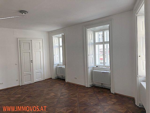 Wohnzimmer_Ansicht 1.jpg