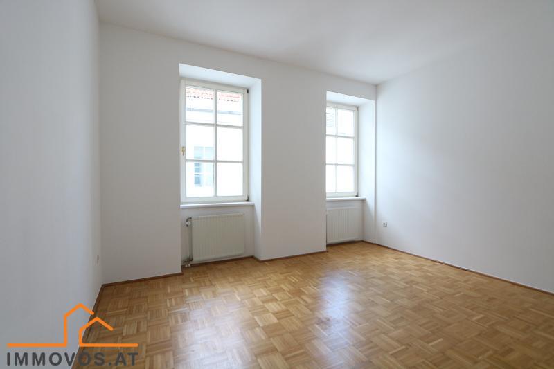 Schlafraum / Zimmer 2 mit 2 Fensterachsen