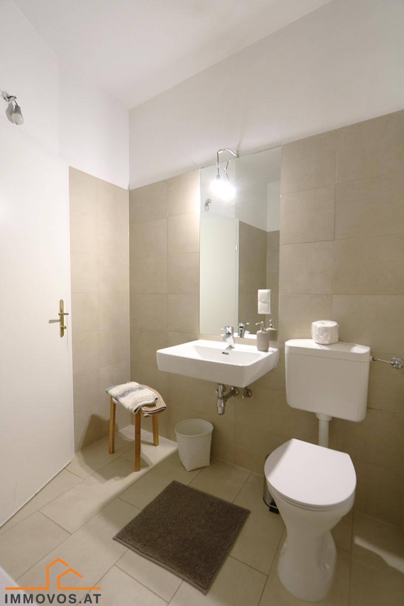 Bad mit Waschplatz + 2. WC