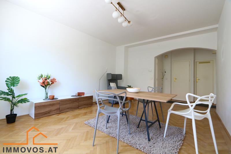 Hier hat beides Platz: Lounge/Sofa + Essgruppe