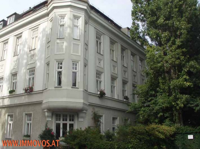 **SÜDSEITIGE KLASSISCHE ALTBAUWOHNUNG MIT ERKERZIMMER NÄCHST TÜRKENSCHANZPARK** / / 1180 Wien 18.,Währing / Bild 5