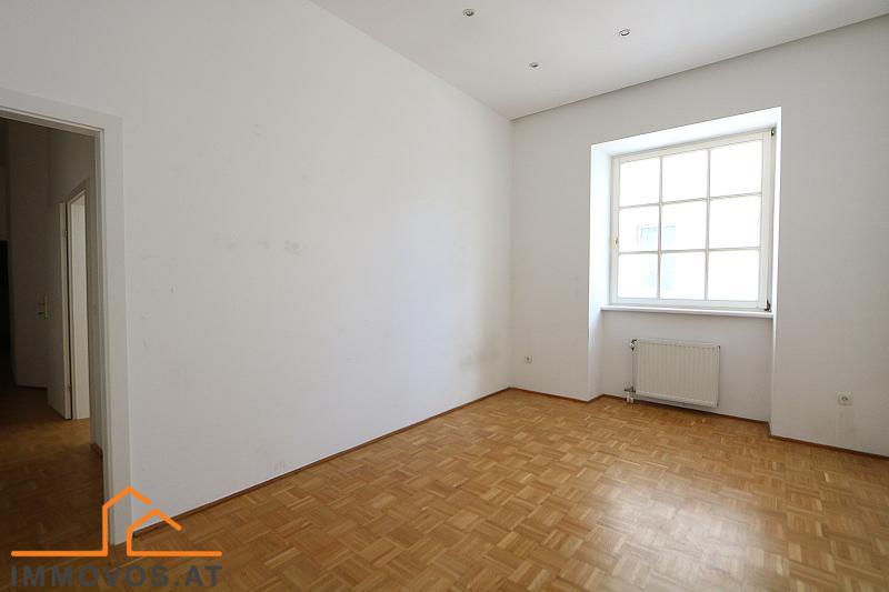 1070 tolle Grätzellage - Biedermeierhaus - 4 Zimmer mit kleinem Hofbalkon - Lift - Renovierungsbedarf /  / 1070&nbsp;Wien 7.,Neubau / Bild 2