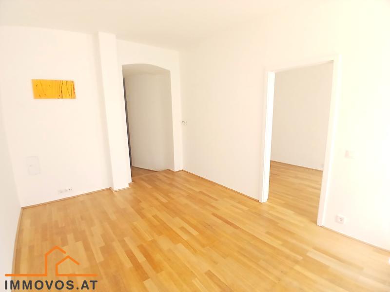 ***Naehe Hofferplatz: 2 Zimmer Altbau-Wohnung mit separater Kueche***