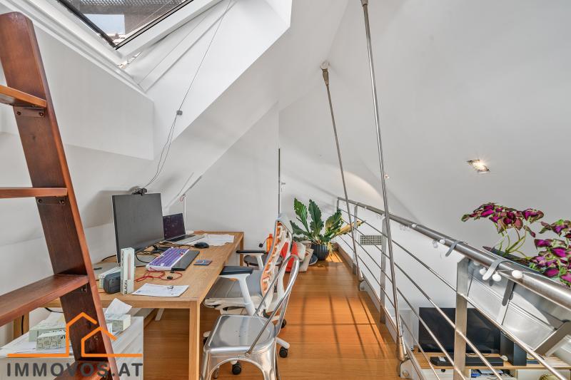 Galerie über dem Wohnraum