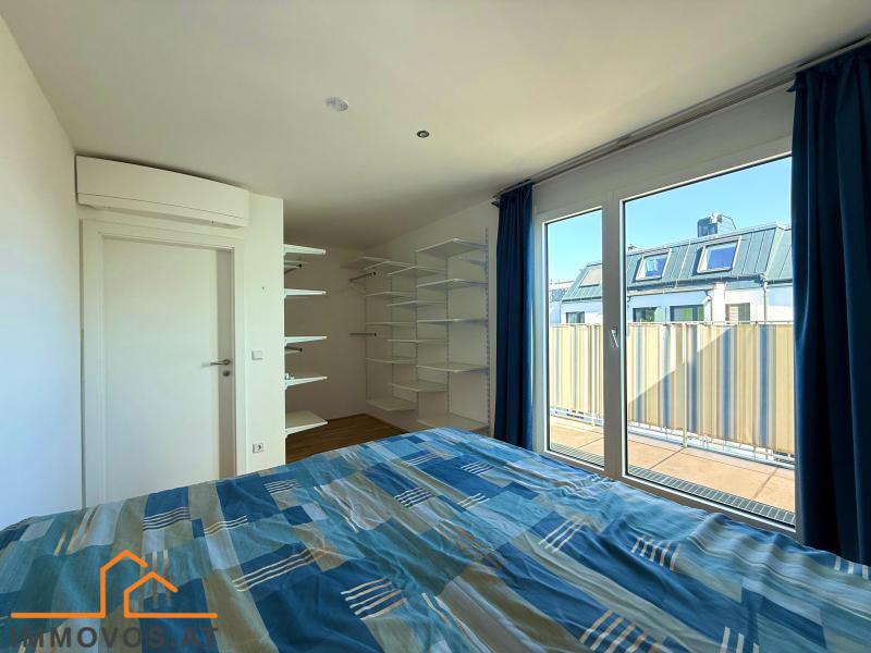  KLIMATISIERTE DG-WOHNUNG - BJ 2016 MIT 2 TERRASSEN UND GARAGENPLATZ ZUM TOP PREIS /  / 1220&nbsp;Wien 22.,Donaustadt / Bild 1