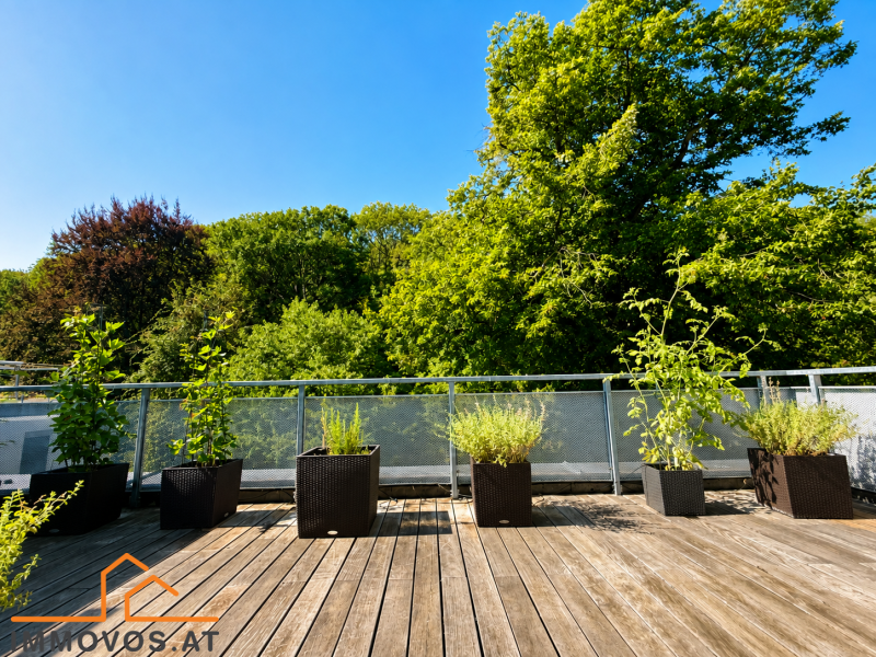 EXKLUSIVE KLIMATISIERTE PENTHOUSE-MAISONETTE IN NEUWALDEGG | 111 m² FREIFLÄCHEN | WALDRANDLAGE  /  / 1170&nbsp;Wien 17.,Hernals / Bild 1