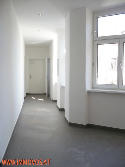 C. Stiegenhaus, Gangansicht