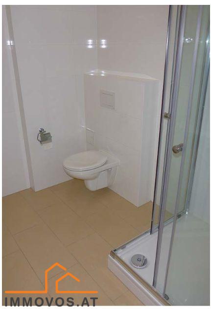 Badezimmer Ansicht 2.jpg