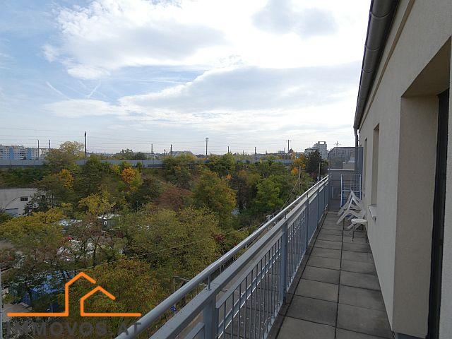 +++FERNSICHT! TEILMÖBLIERTE UND EINZUGSFERTIGE NEUBAUWOHNUNG mit großem Balkon+++