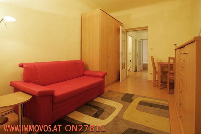 1 Wohnzimmer